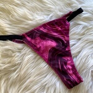 Groovy purple swirl print thong